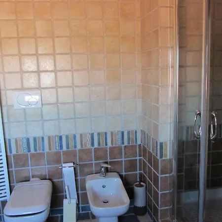 盐和太阳住宿加早餐酒店 圣卡塔尔多