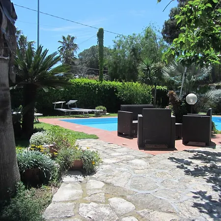 盐和太阳住宿加早餐酒店 3*