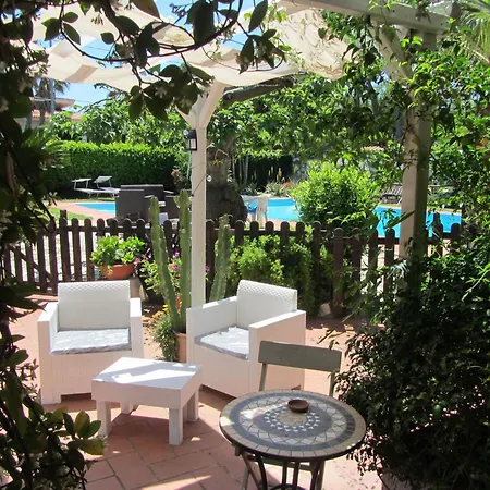 住宿加早餐酒店 盐和太阳住宿加早餐酒店 圣卡塔尔多