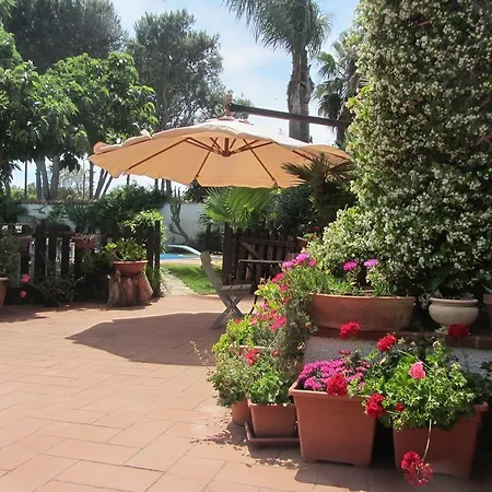 盐和太阳住宿加早餐酒店 3* 圣卡塔尔多