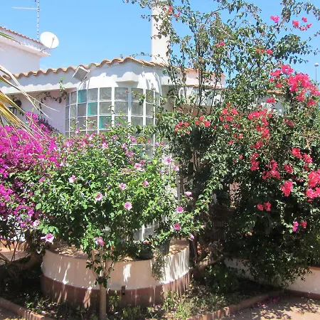 盐和太阳住宿加早餐酒店 圣卡塔尔多